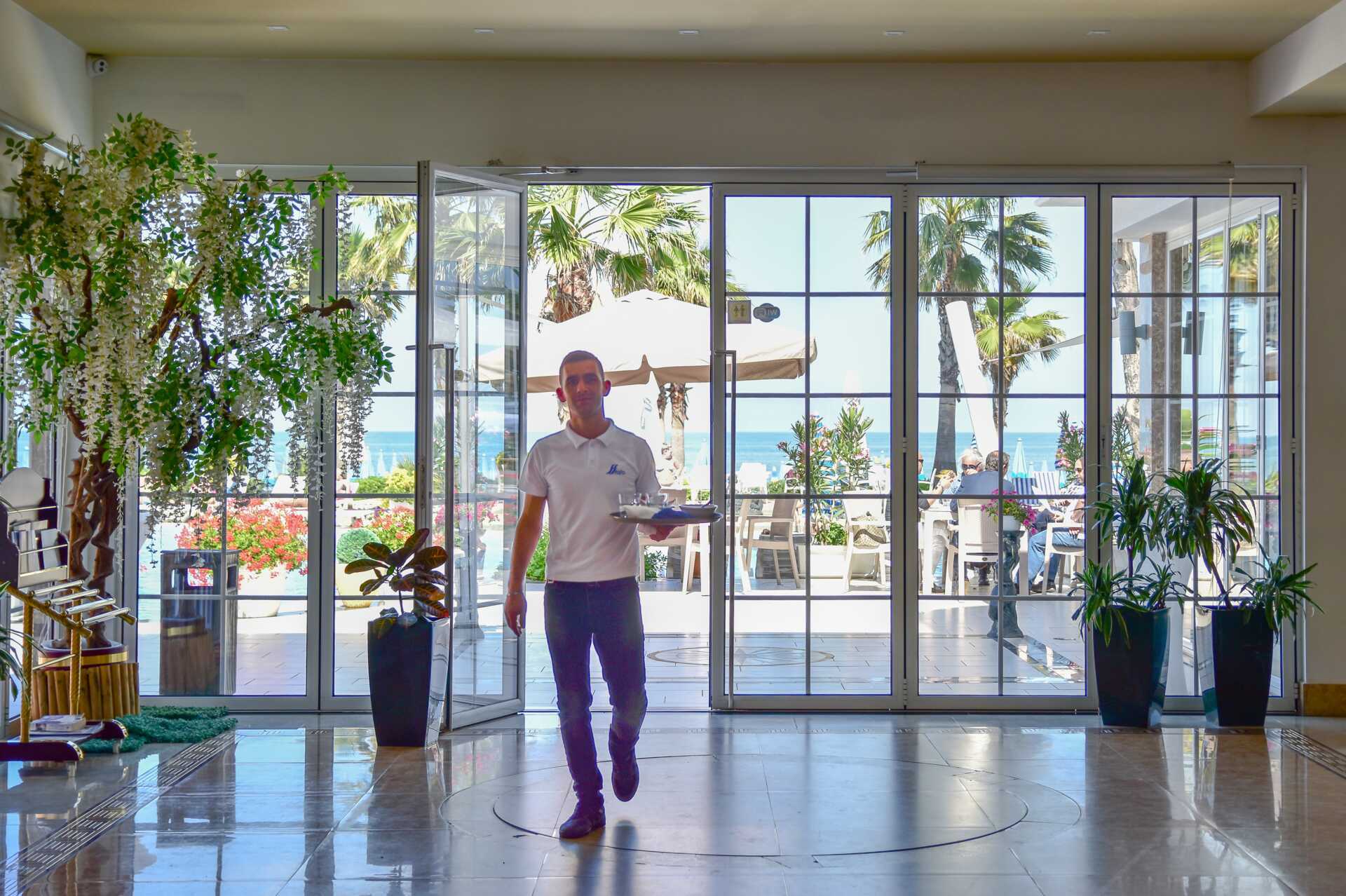 Restaurant på Fafa Premium på Durres riviera i Albania.