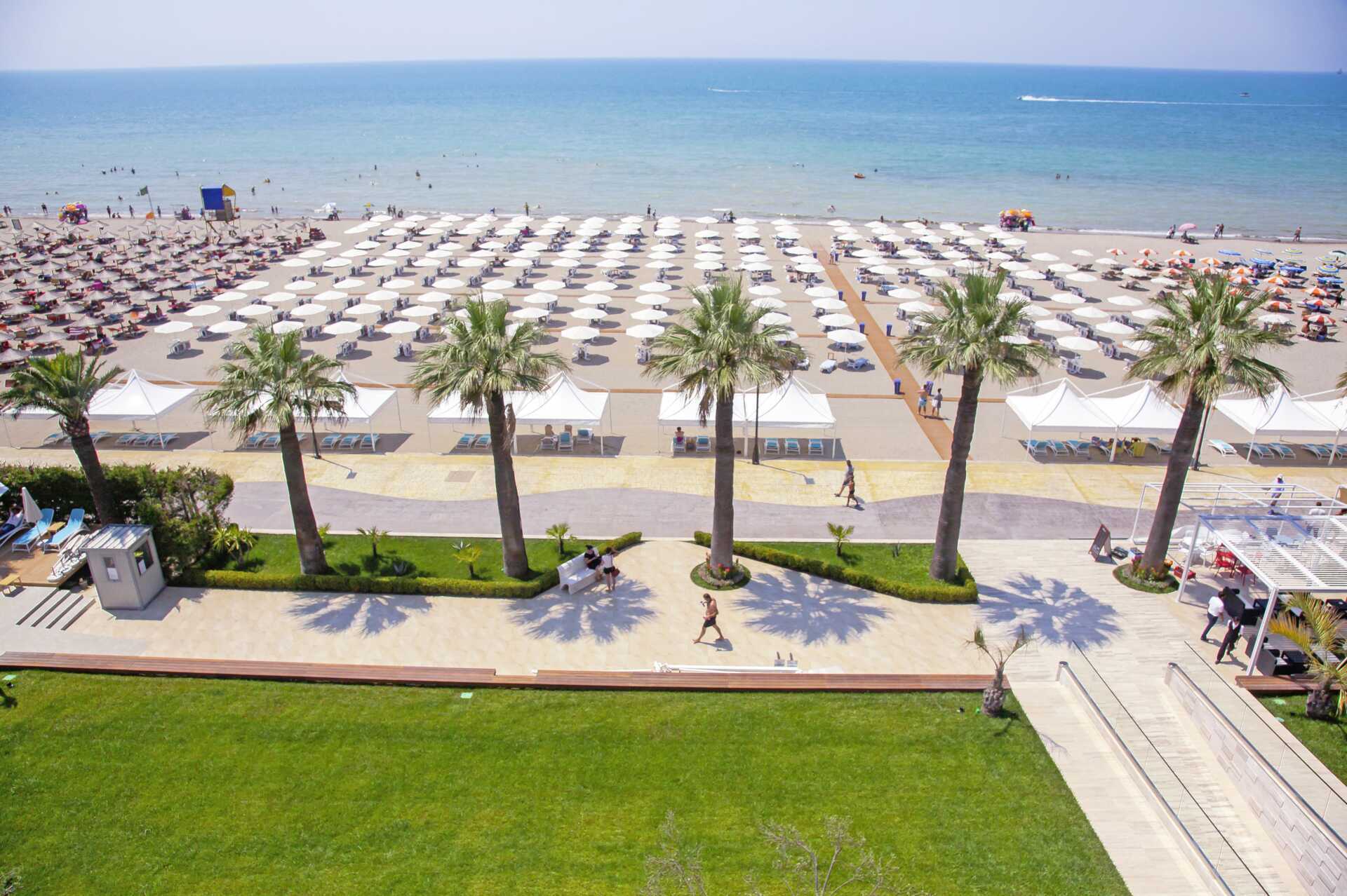Stranda ved Premium Beach på Durres Riviera