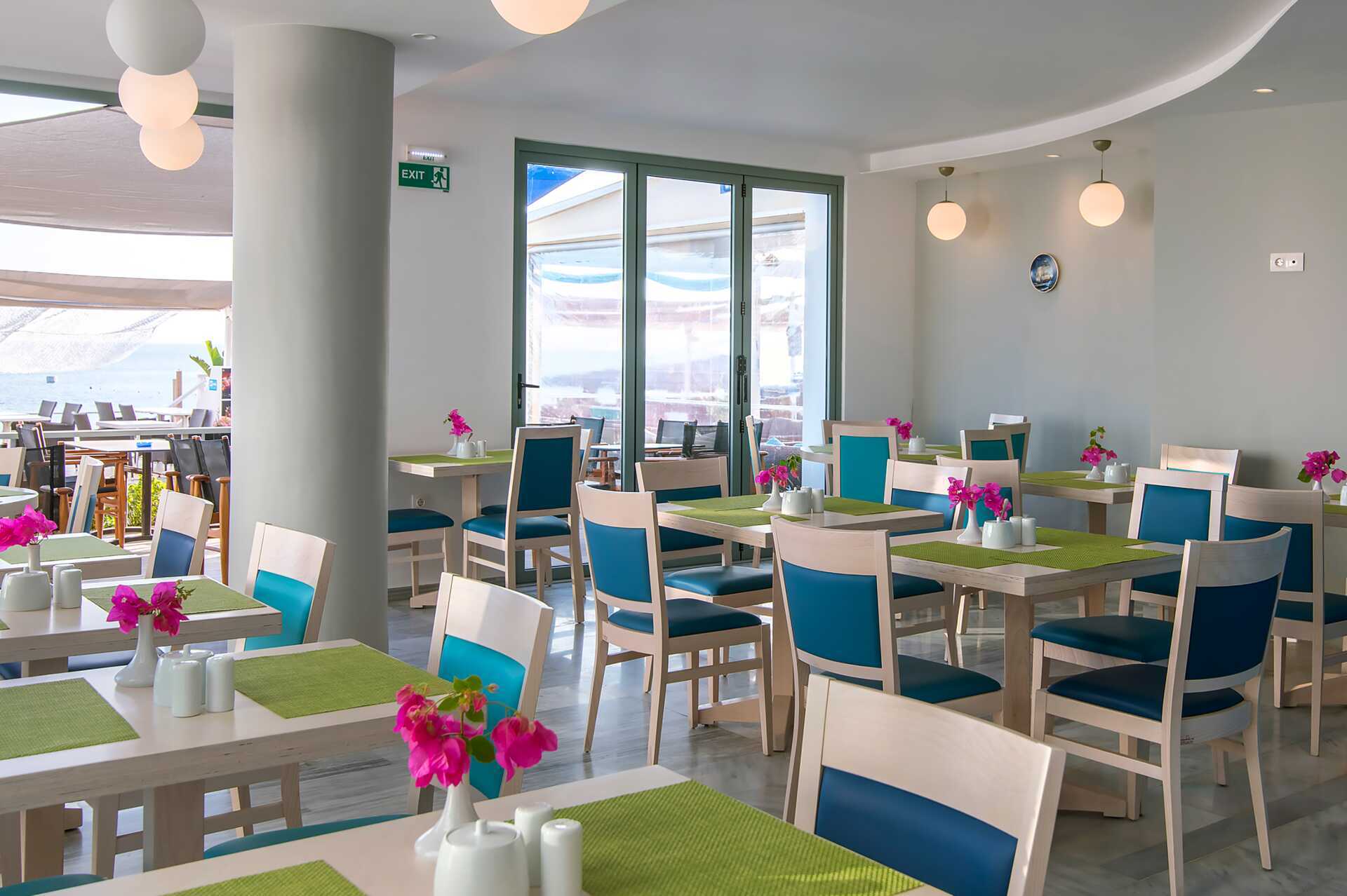 Frokostbuffé på Alia Beach i Hersonissos, Kreta.