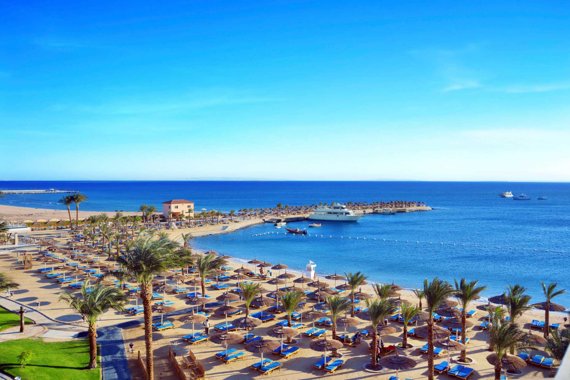 Stranden på Hotel Beach Albatros Resort i Hurghada, Egypt.