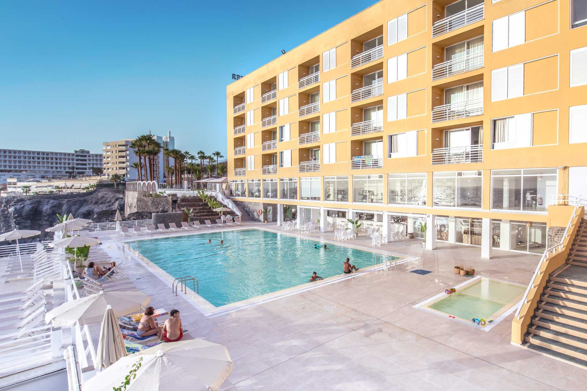 Bassengområdet på Atlantic Holiday, Tenerife.