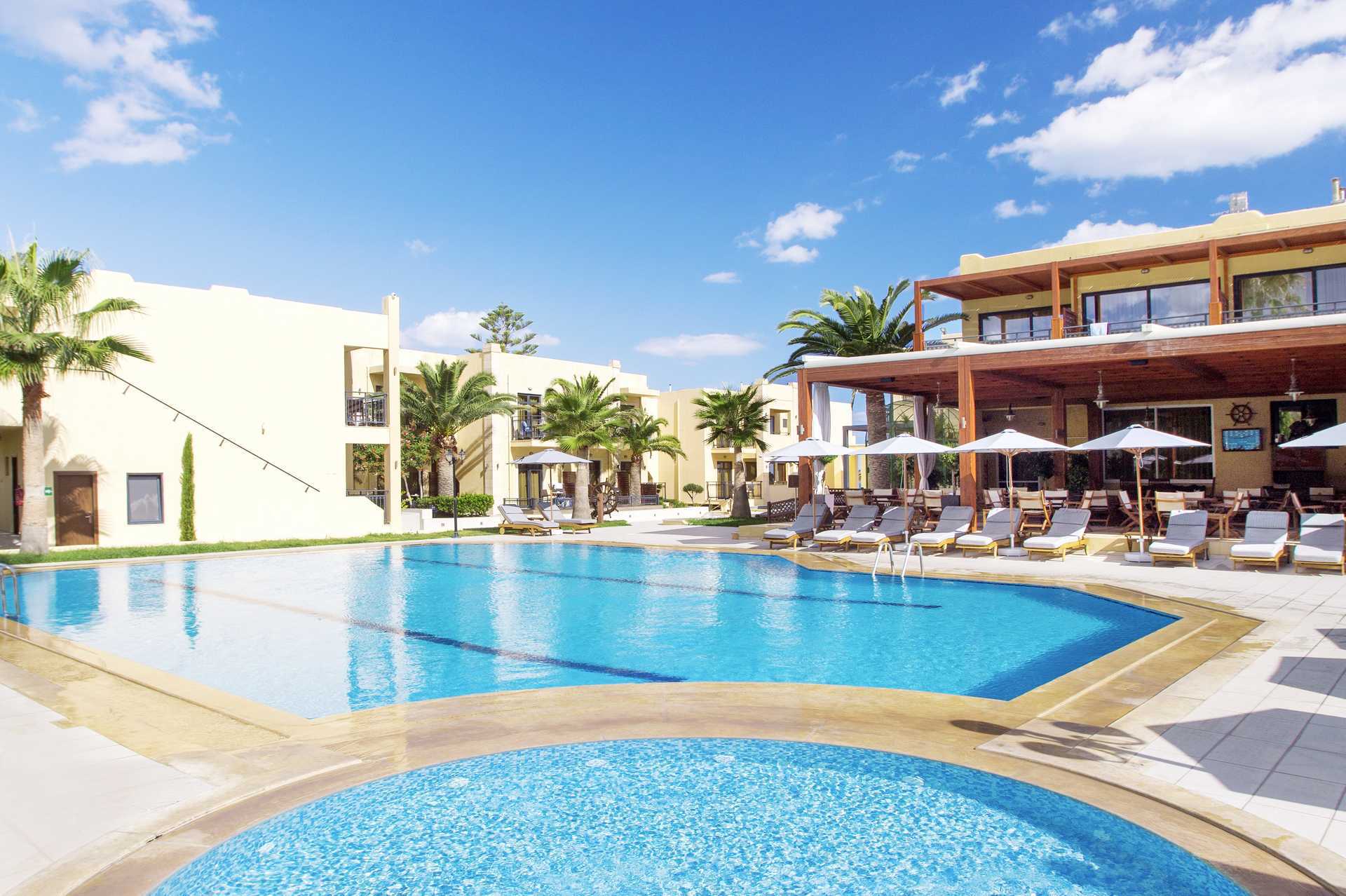 Basseng på Atlantis Beach i Rethymnon, Kreta.