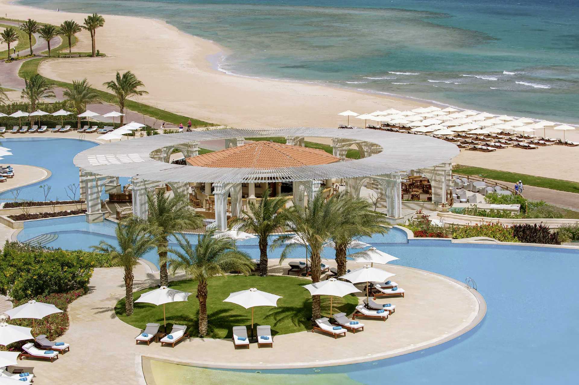Basseng på Baron Palace Resort i Sahl Hasheesh, Egypt.