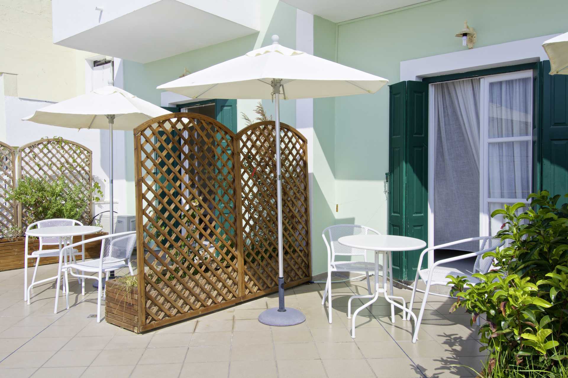 Delt terrasse på hotell Panorama på Samos, Hellas.