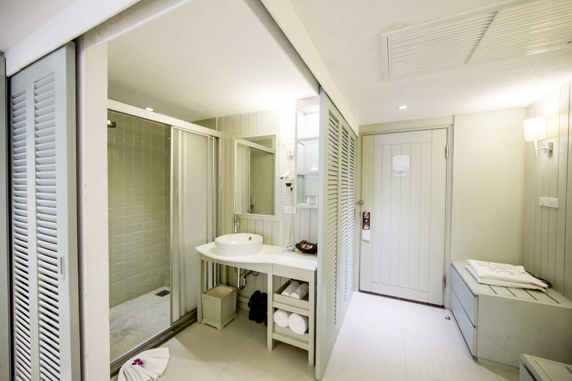 Deluxerom på Katathani Phuket Beach Resort, Thailand.