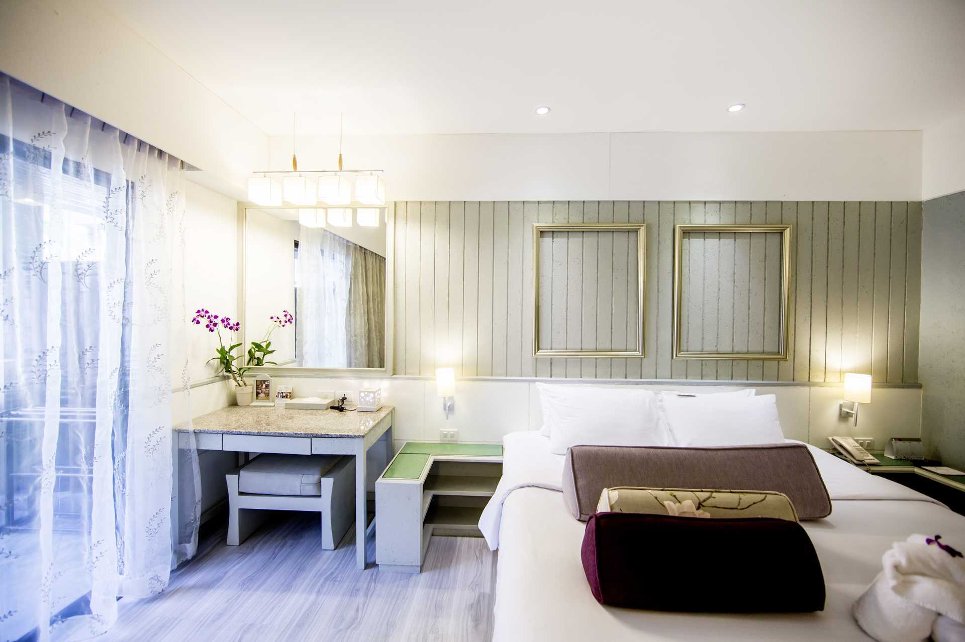Deluxerom på Katathani Phuket Beach Resort, Thailand.