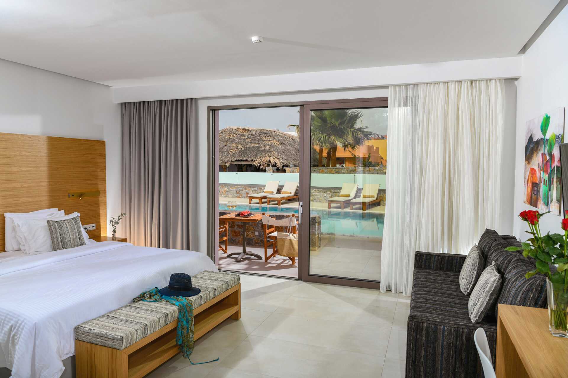 Deluxesuite med halvpensjon kun for voksne over 16 år på High Beach, Kreta.