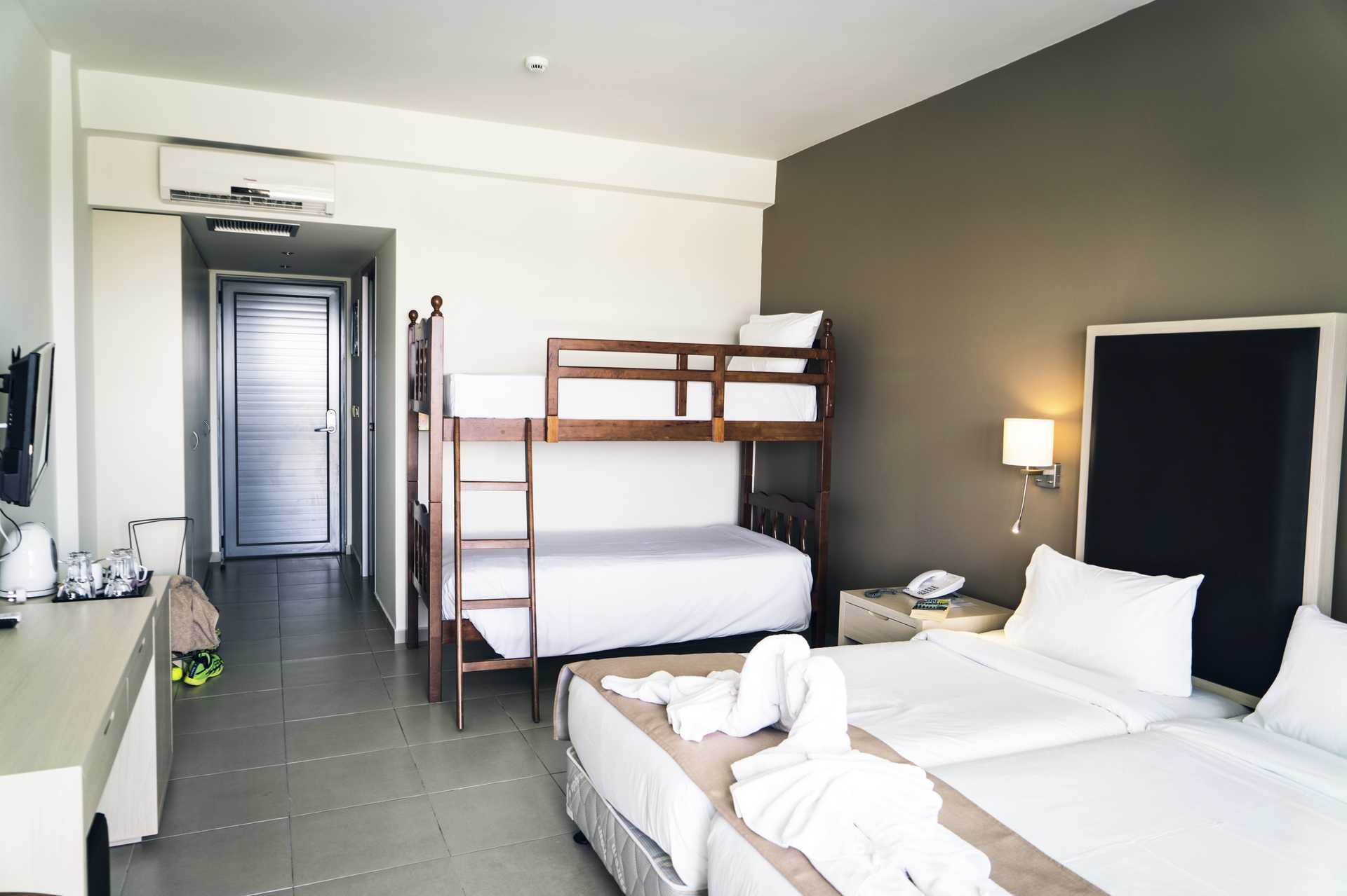 Dobbeltrom i sidebygning på Levante Beach Resort i Afandou, Rhodos.