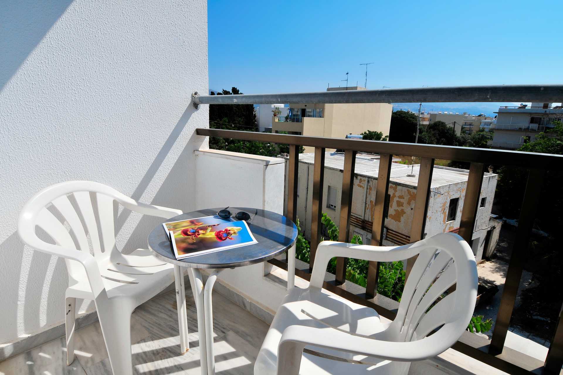 Dobbeltrom på Paritsa i Kos by, Hellas.