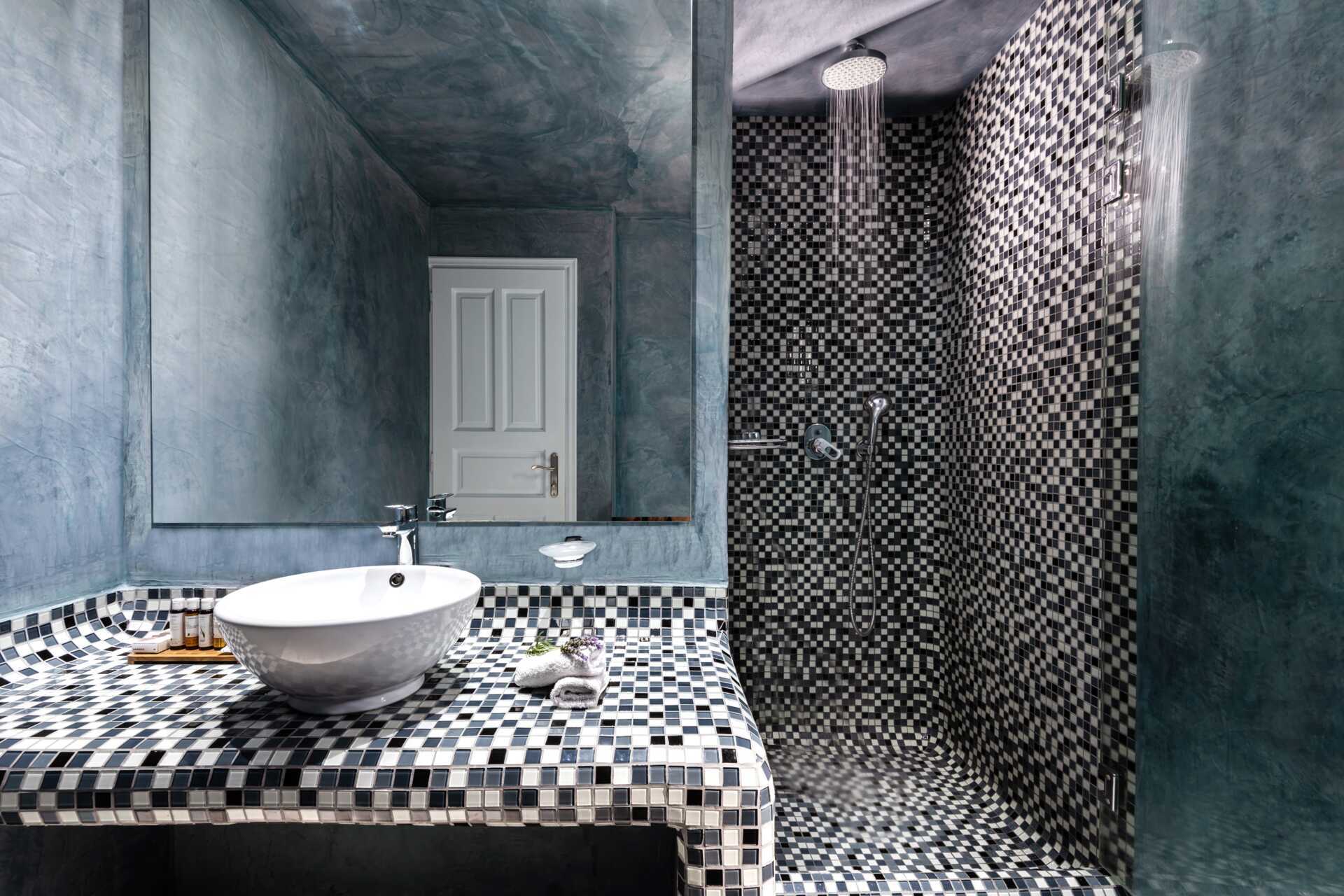 Dobbeltrom på Santorini Kastelli Resort på Santorini, Hellas.