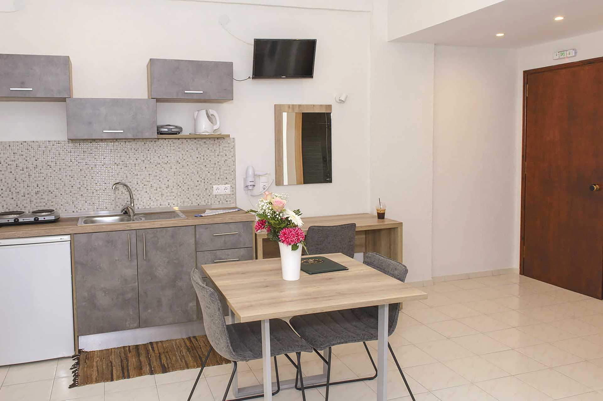 Ettromsleilighet på Smaragda Beach i Votsalakia på Samos, Hellas.