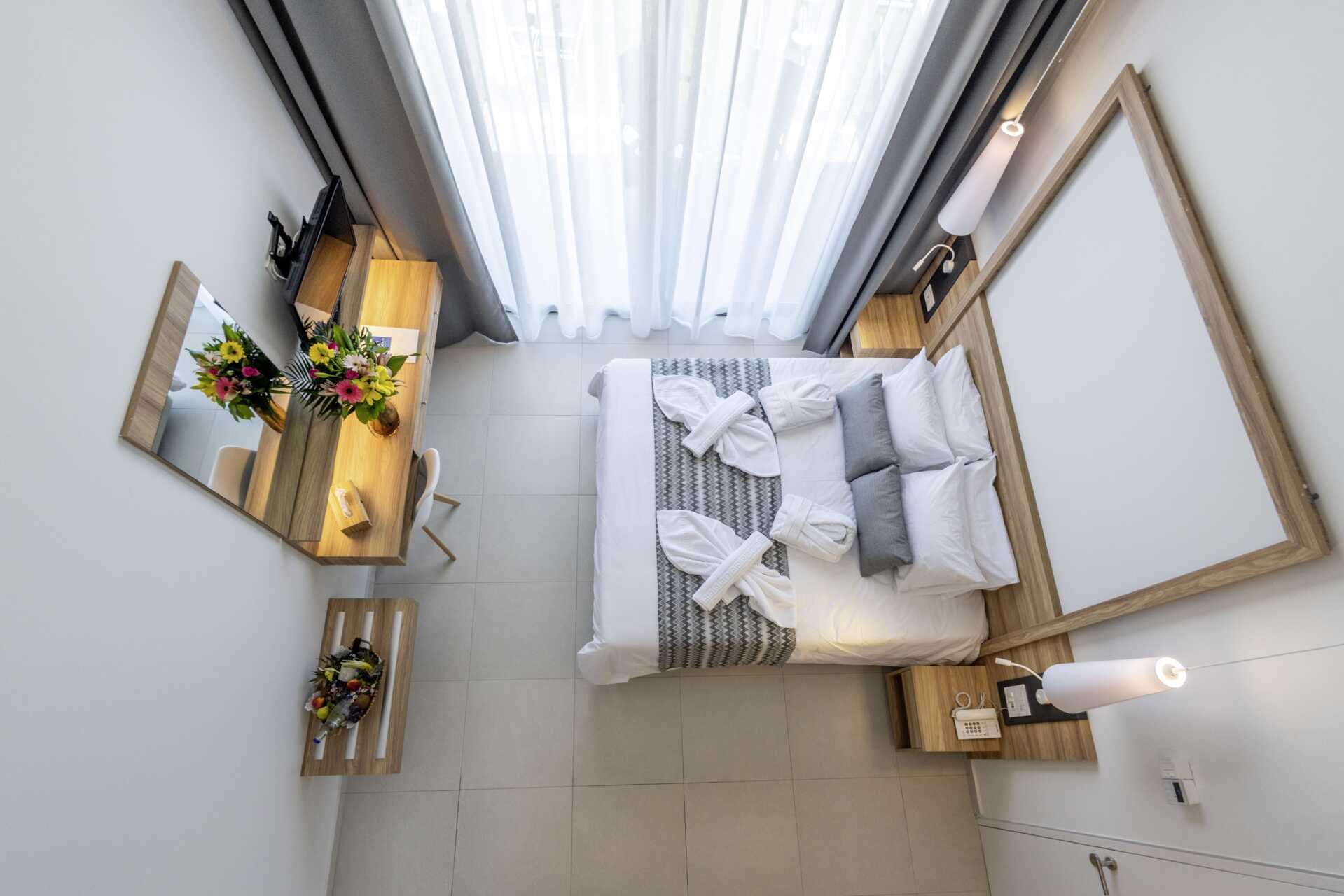 Ettromsleilighet superior med 2 ord. Køyeseng på Kiani Beach Resort i Kalives, Kreta.