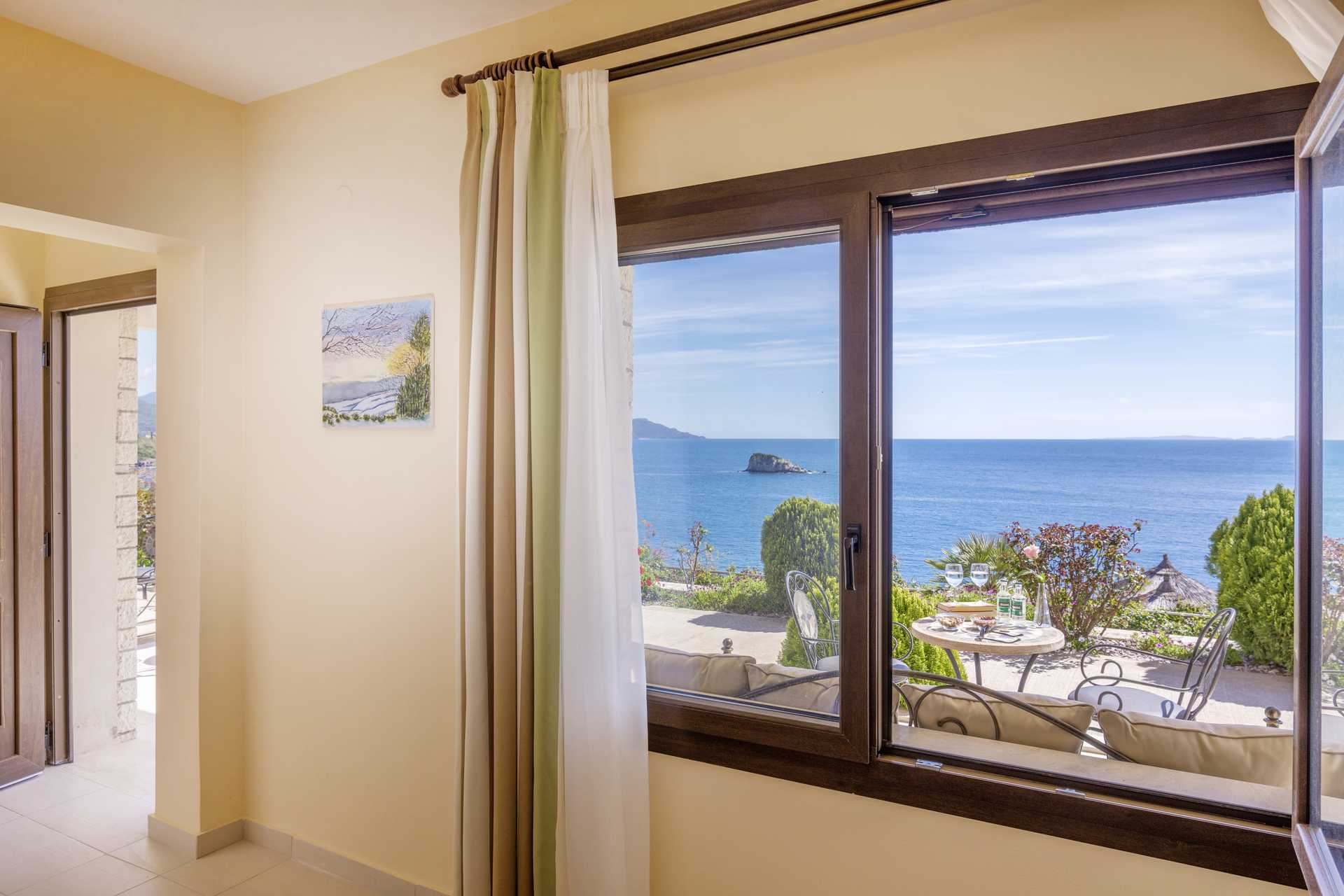 Familierom på Costas Smeralda, Sivota