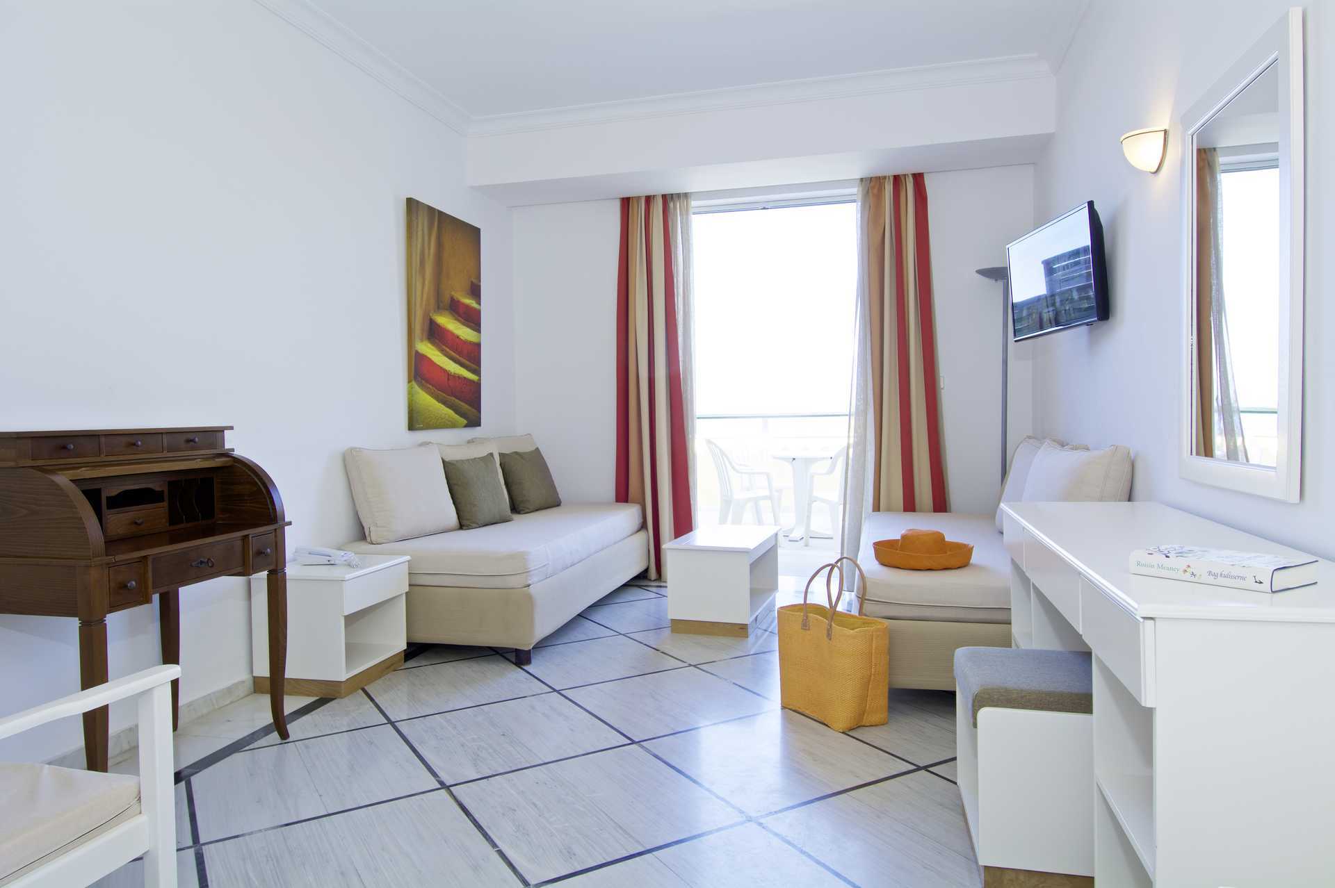 Familierom på Samaina Inn i Karlovassi på Samos.