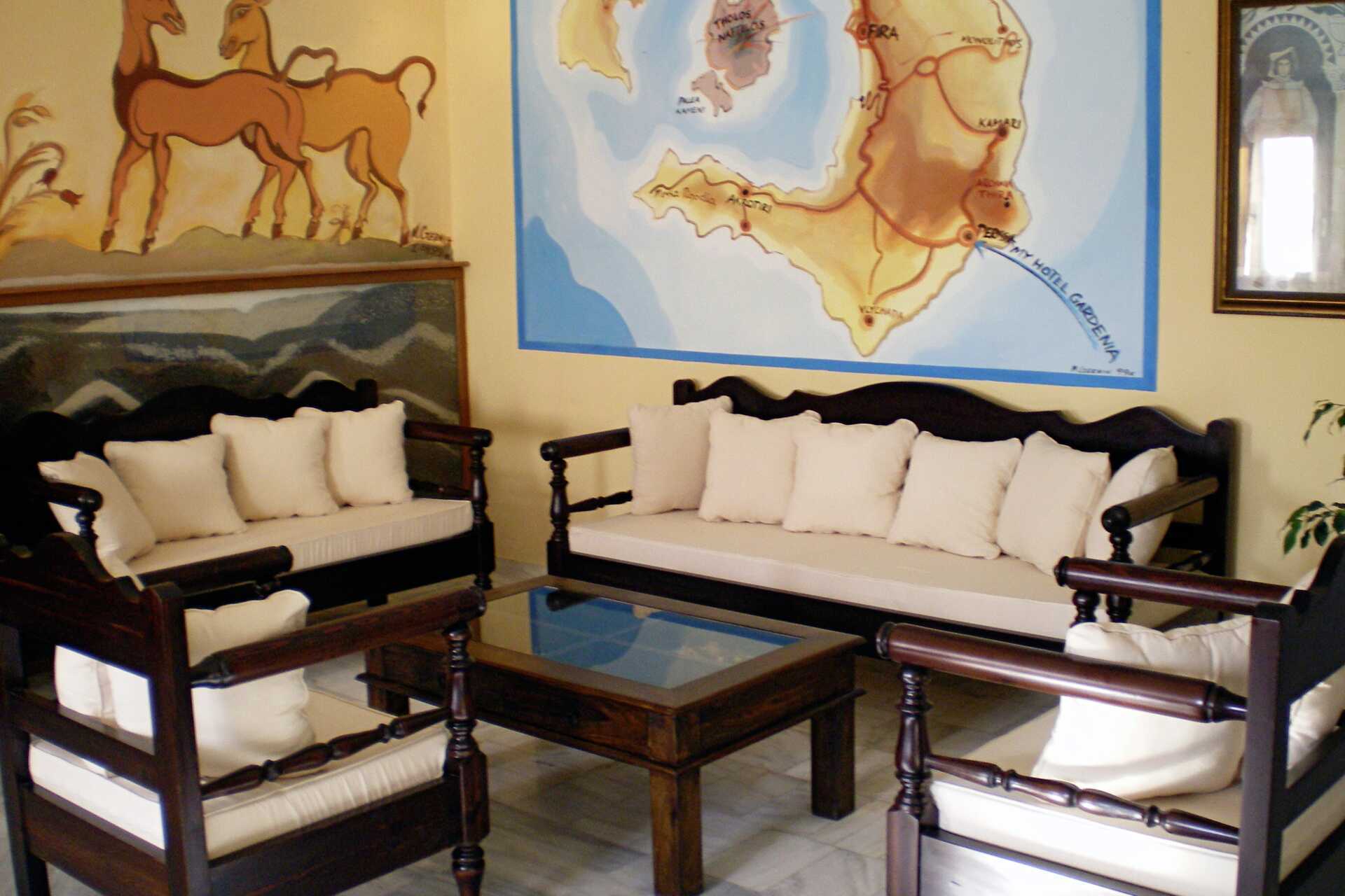 Lobbyen på Gardenia på Santorini i Hellas.