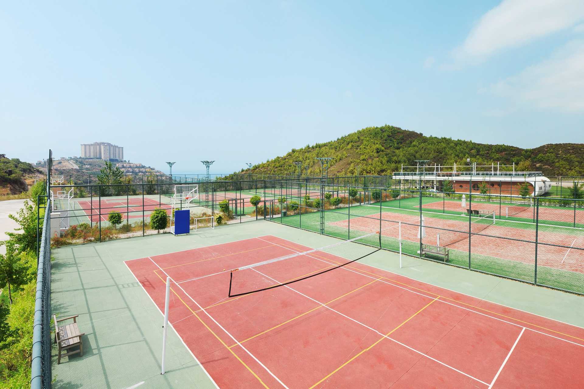 Tennis på Goldcity Holiday Resort i Alanya, Tyrkia.