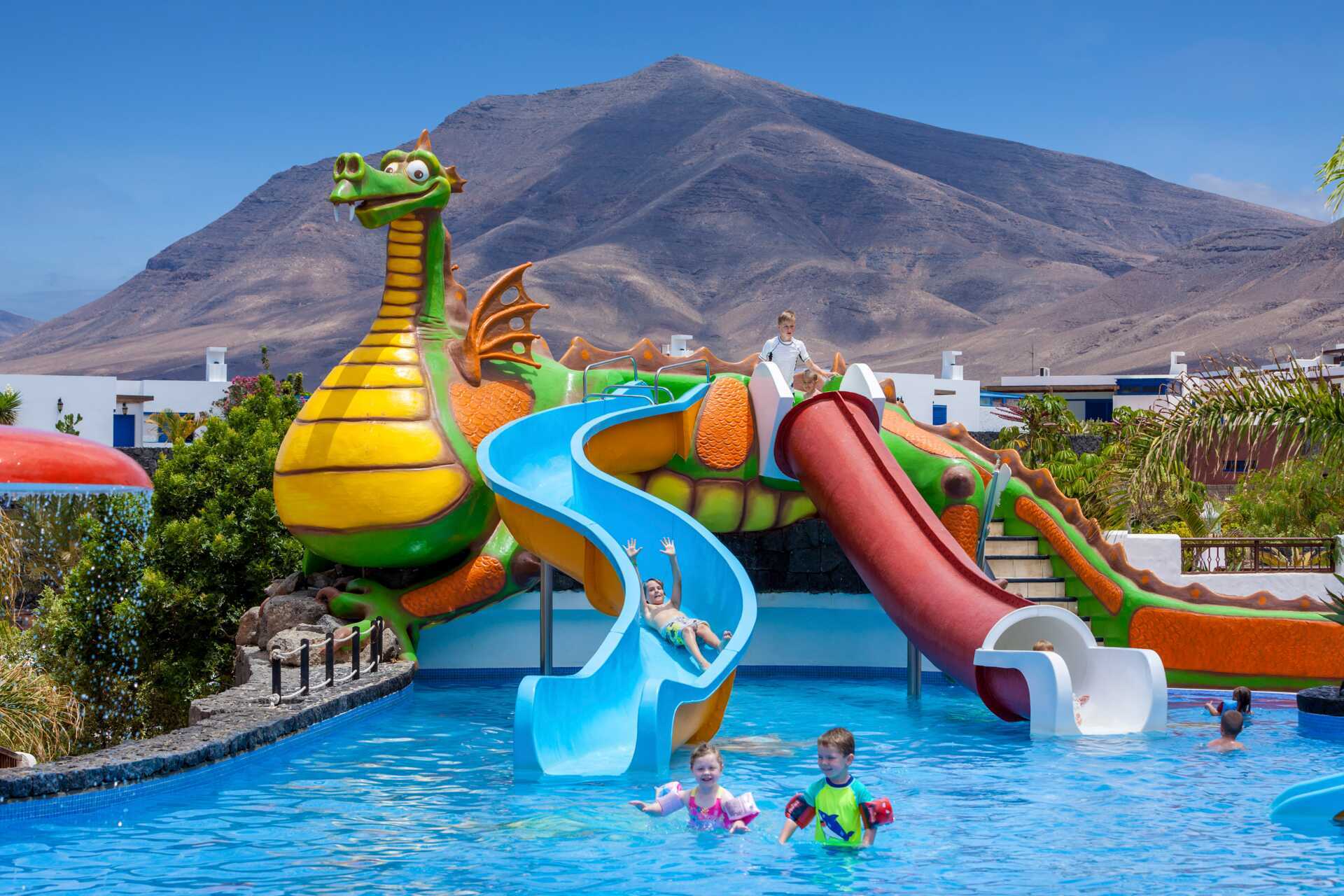 Vannsklier på Gran Castillo Tagoro Family &amp; Fun på Lanzarote, Spania.