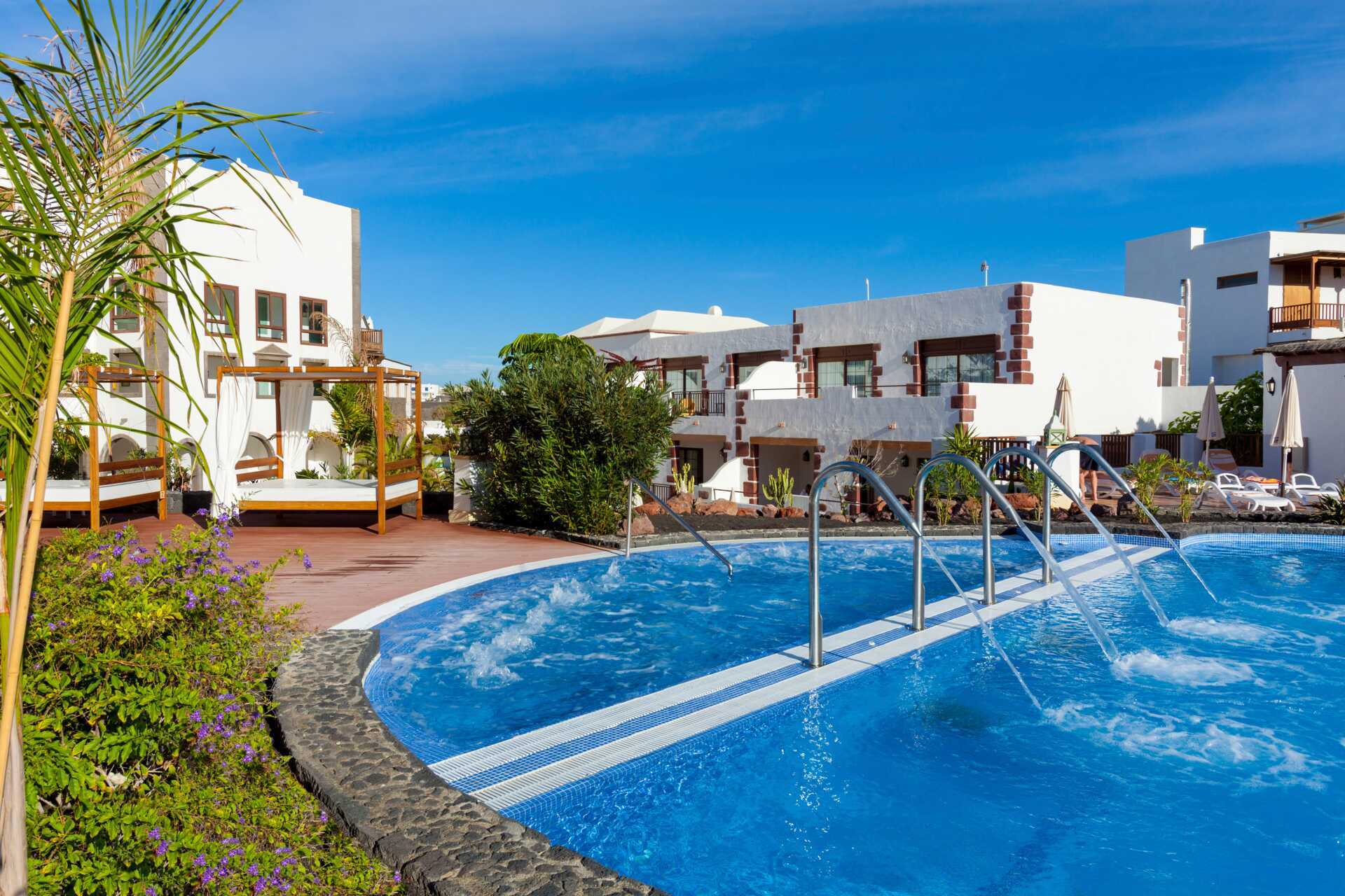 Bassengområde på Gran Castillo Tagoro Family &amp; Fun på Lanzarote.
