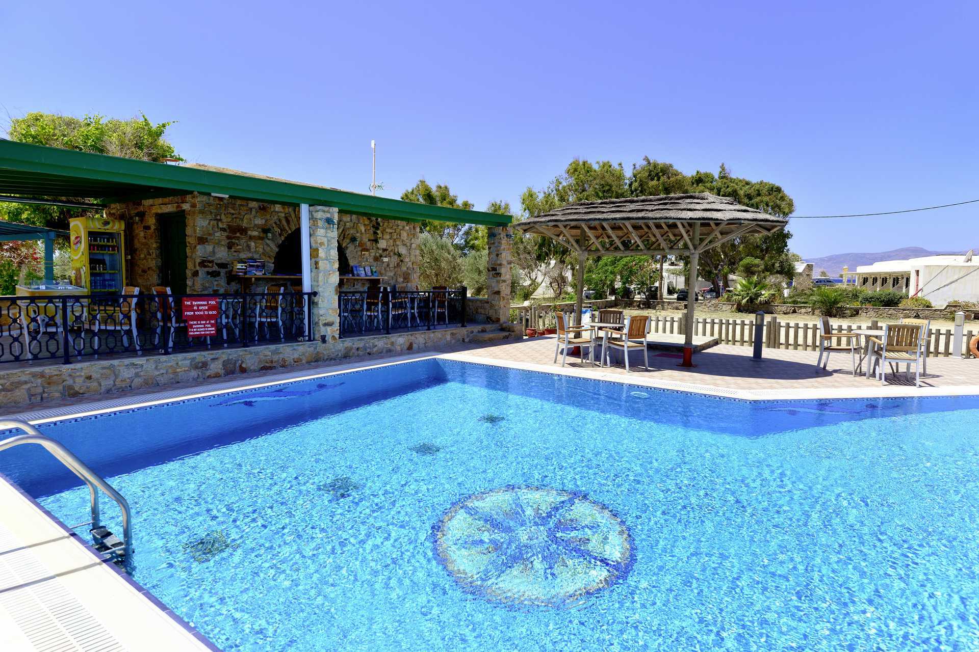 Bassengområde på Harmony på Naxos, Hellas.