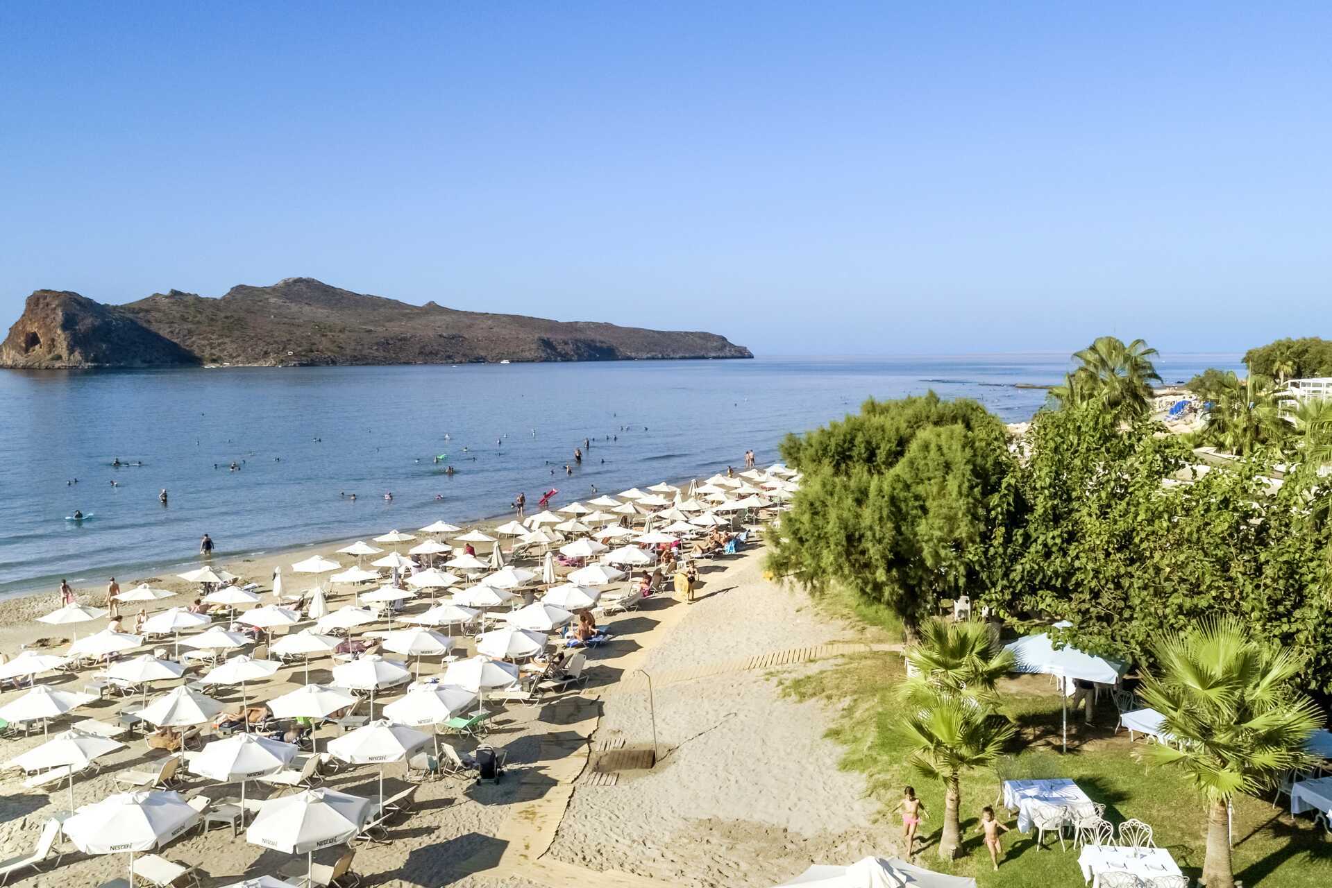 Strand i Agia Marina