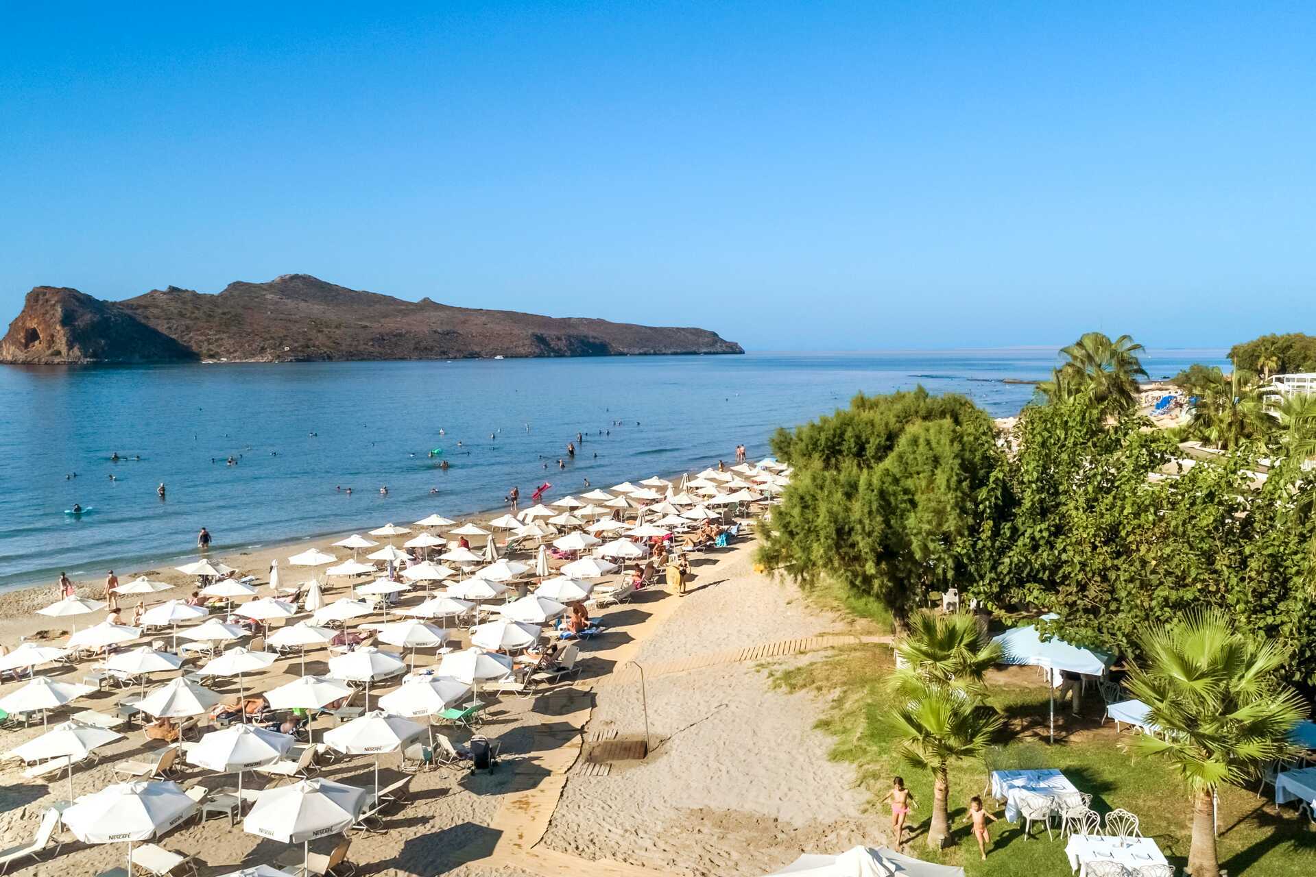 Strand i Agia Marina