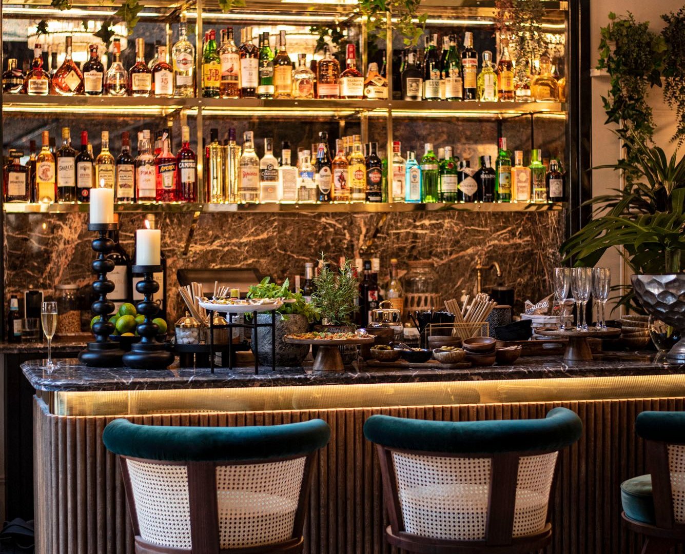 Bar