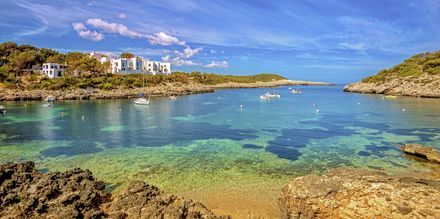 Port de Portinatx er en vakker vik på Ibiza.