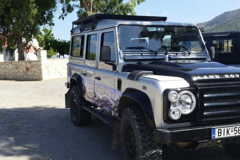 Jeepsafari – sjarmerende landsbyer og stranden Preveli