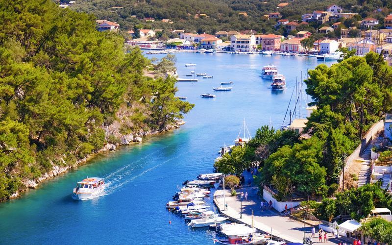 Joniske perler – Paxos og Antipaxos