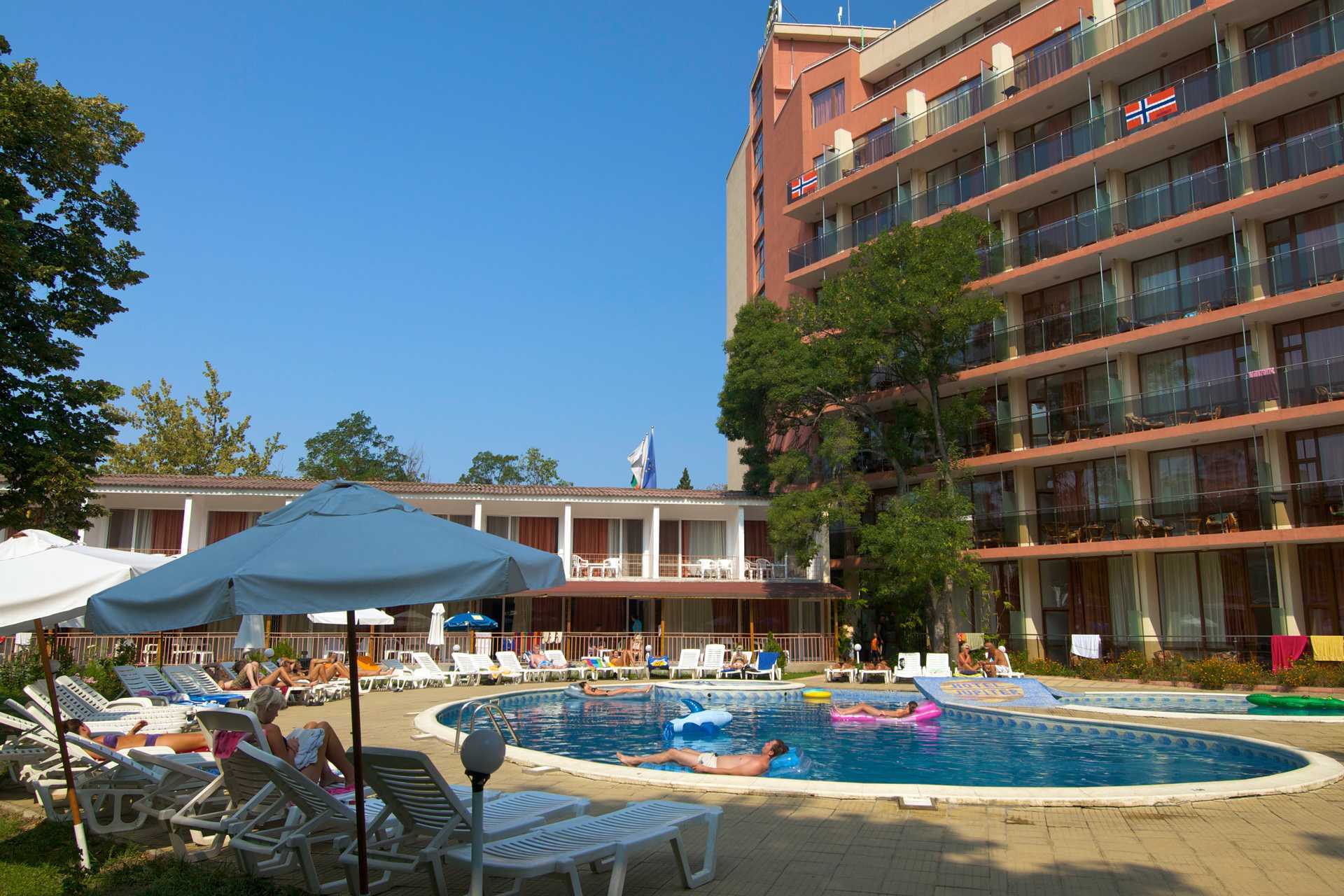 Bassengområdet – New Jupiter i Sunny Beach på Burgaskysten