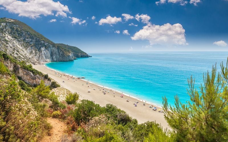 En av de fantastiske strendene på Lefkas' vestkyst