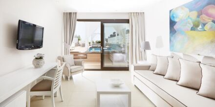 Kassandra Bay Suites & Spa