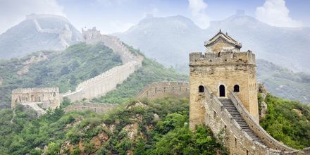 Kina er et stort og mektig reisemål, med blant annet Den kinesiske muren som en av de fremste severdighetene.