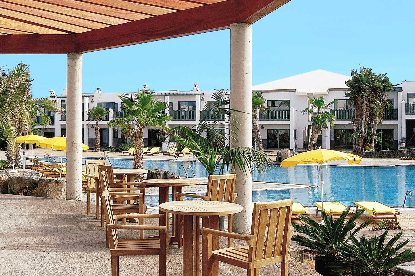 Poolrestaurant på Las Marismas på Fuerteventura, Kanariøyene.