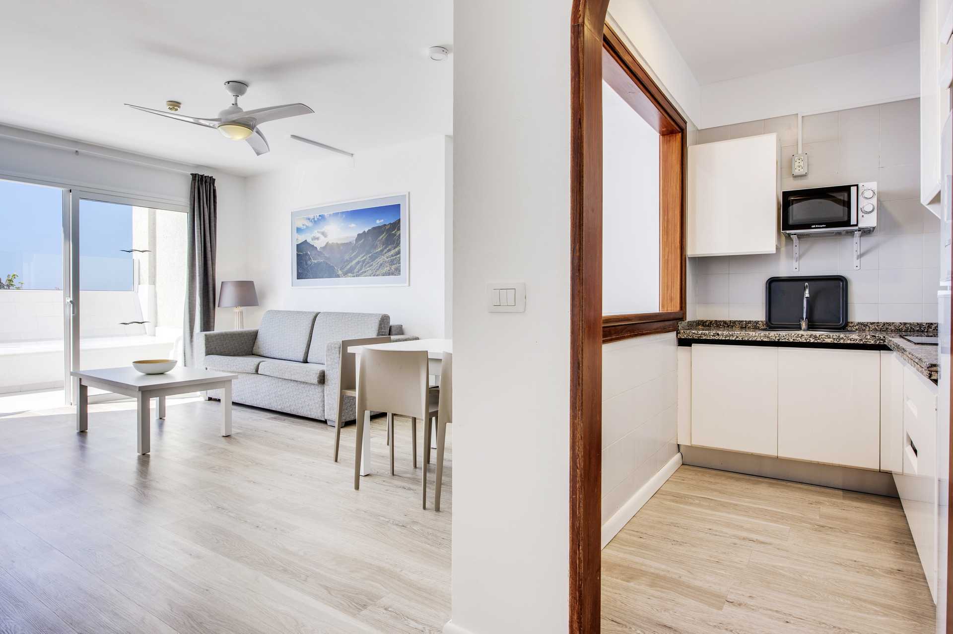 Leilighet på hotell Vigilia Park i Los Gigantes på Tenerife, Kanariøyene.