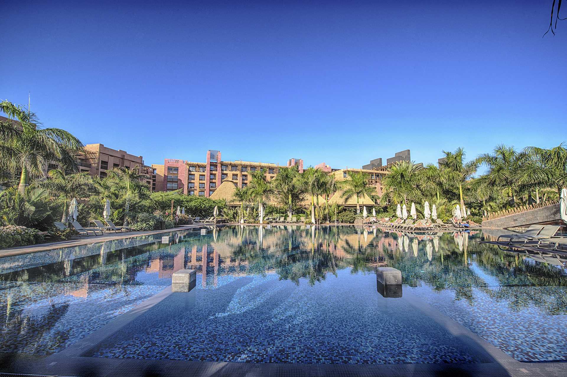 Bassengområdet på Lopesan Baobab Resort i Meloneras, Gran Canaria.