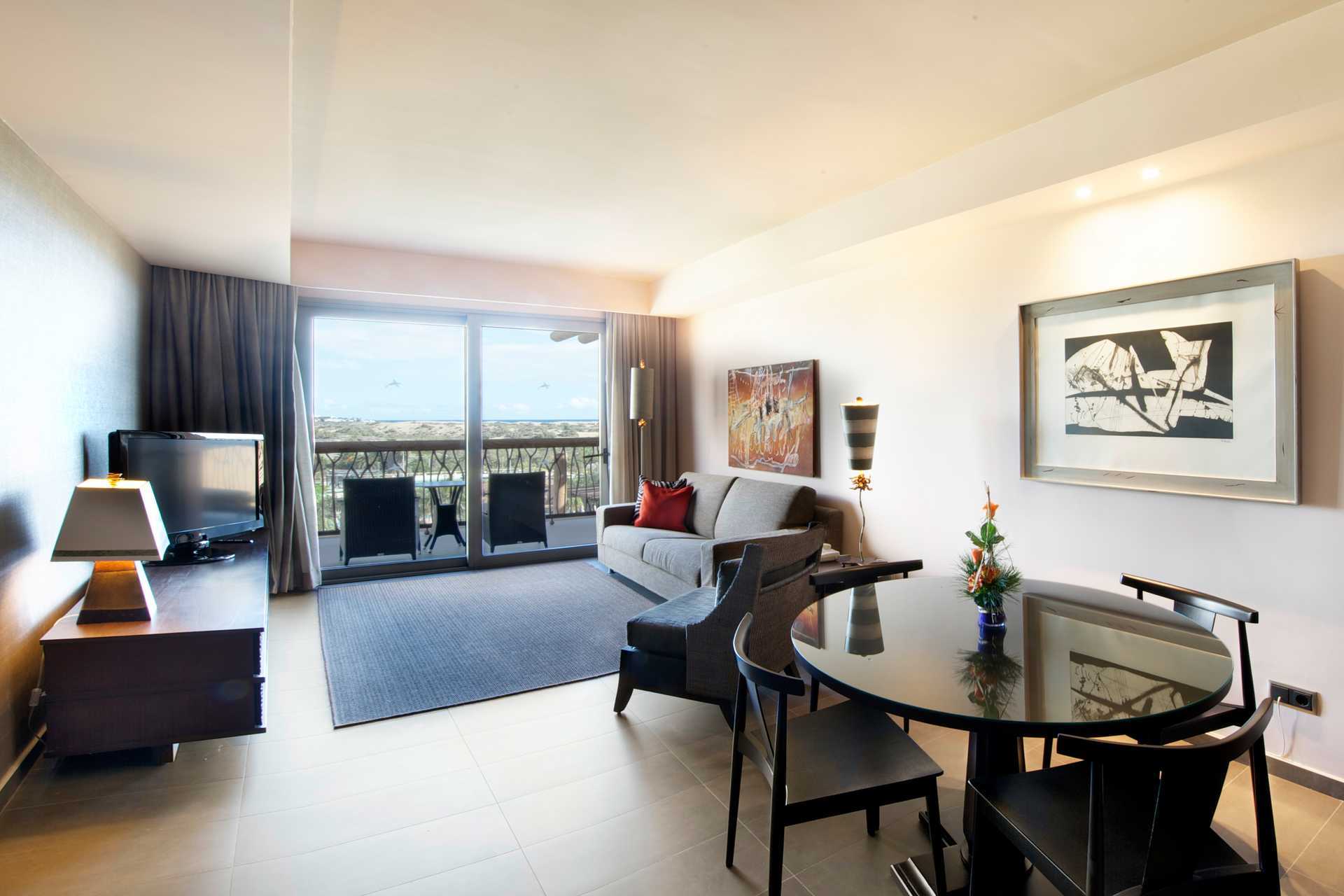 Suite på Lopesan Baobab Resort i Meloneras, Gran Canaria.