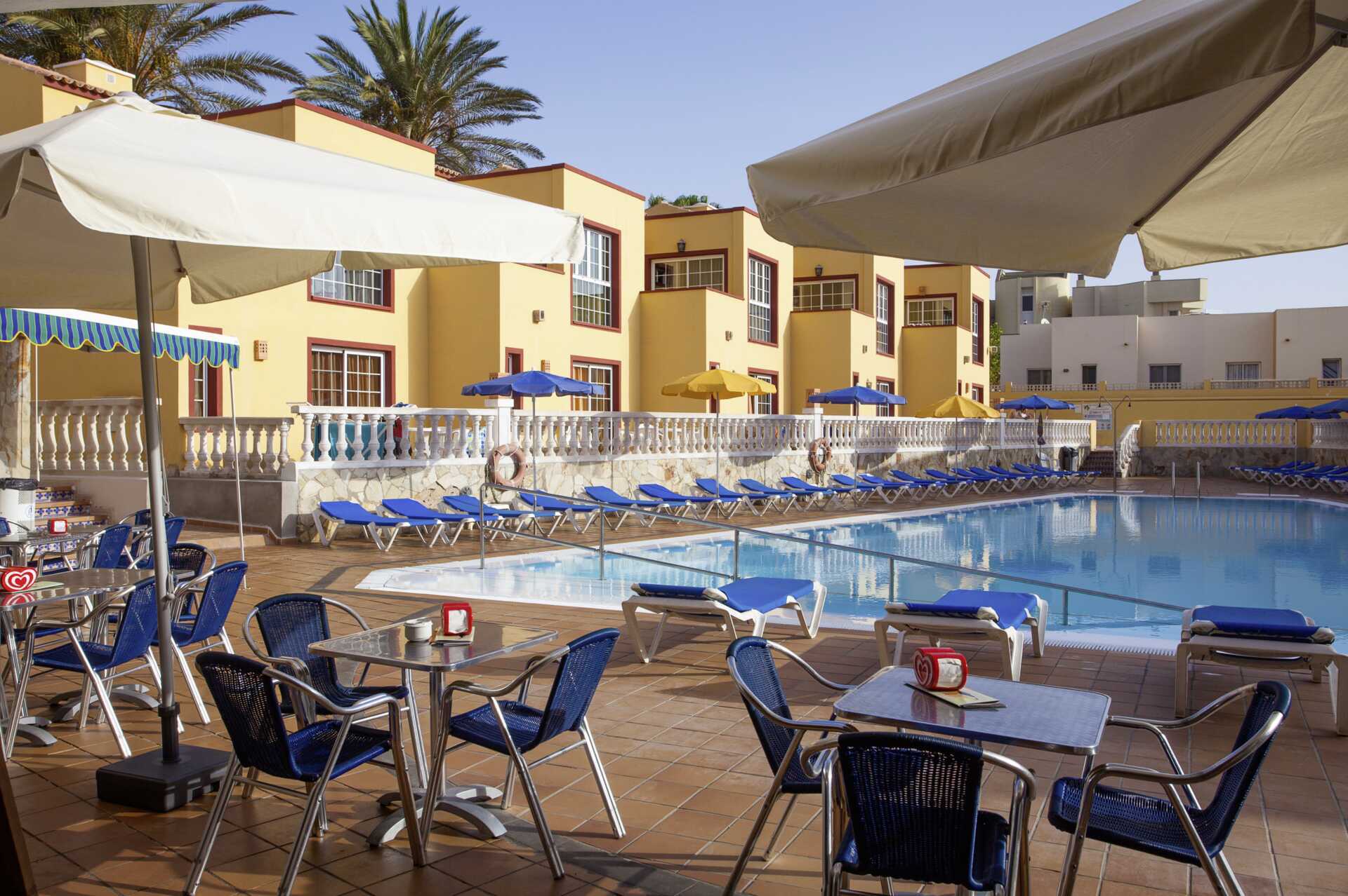 Bassengområdet på Maxorata Beach i Corralejo, Fuerteventura.