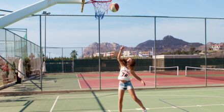Basket og tennis på hotellet