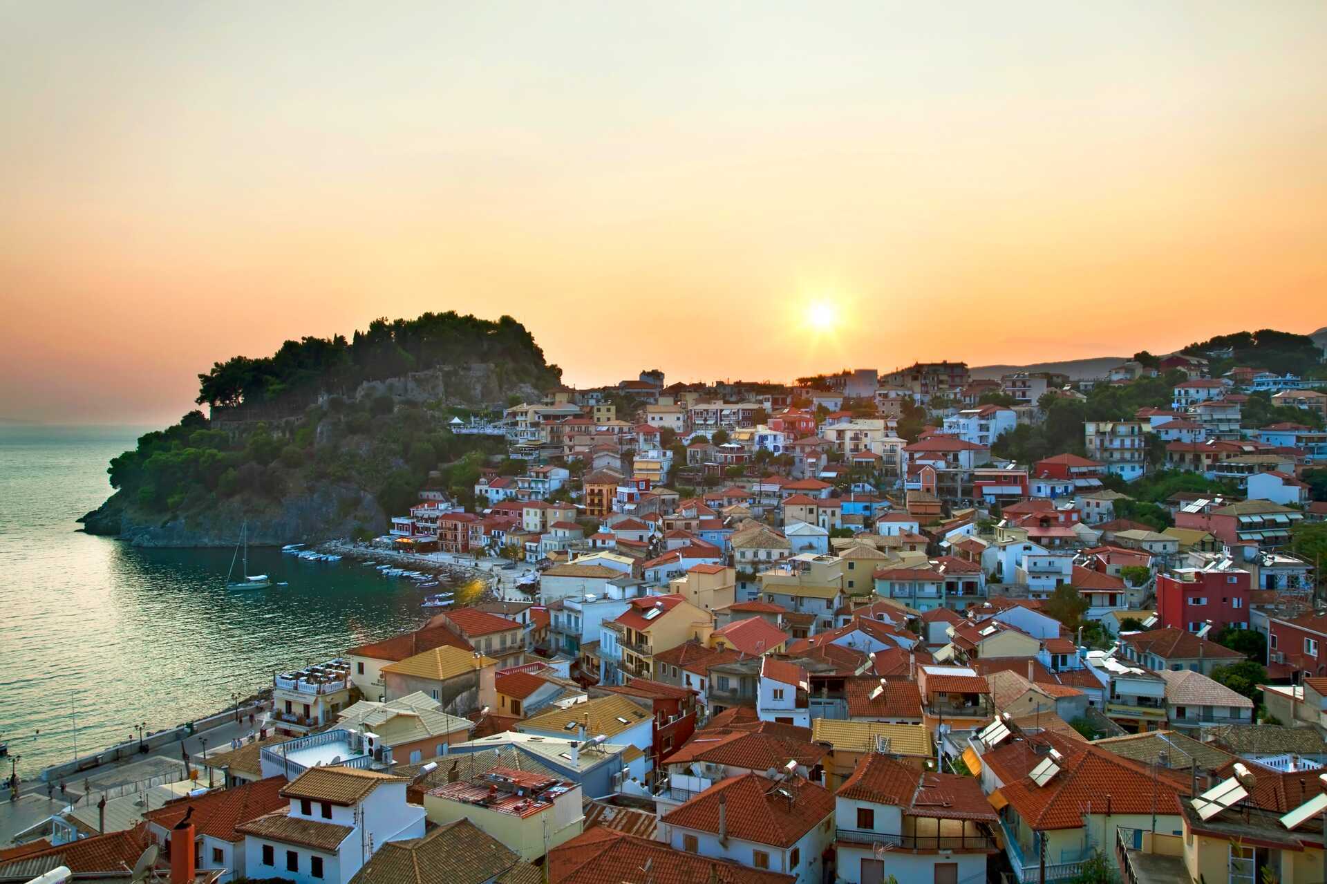 Parga by night - på egen hånd
