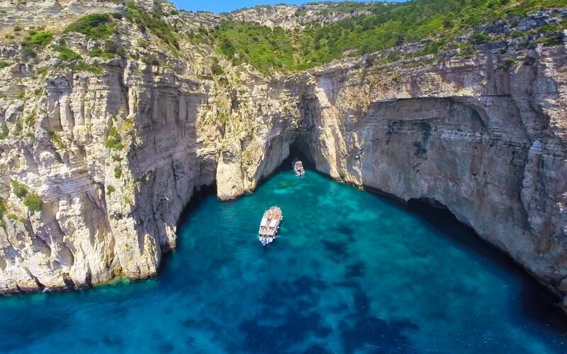 Joniske perler – Paxos og Antipaxos
