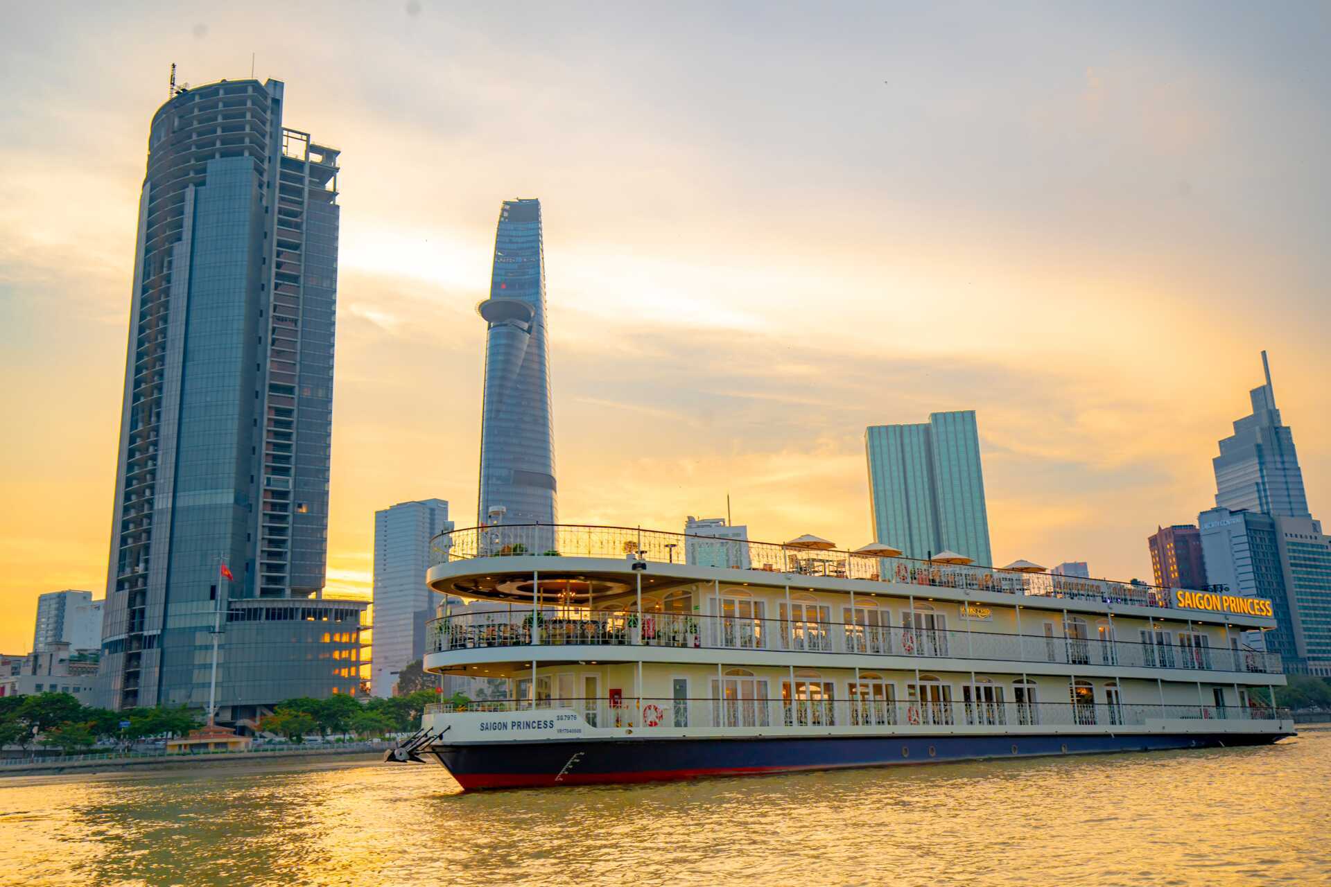 Saigon dinner cruise