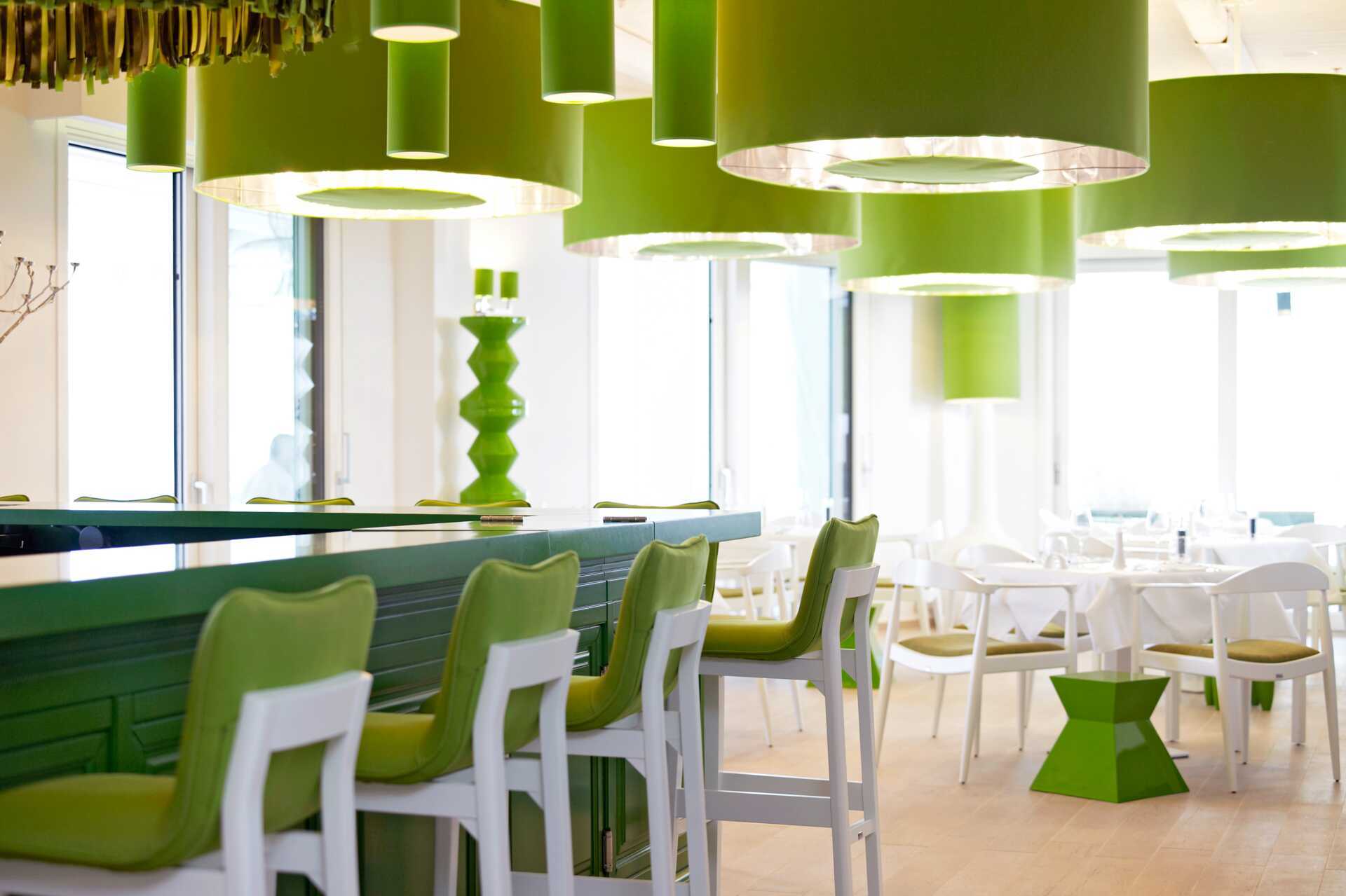 Baren på Salvator Hotel Villas & Spa i Parga, Hellas.