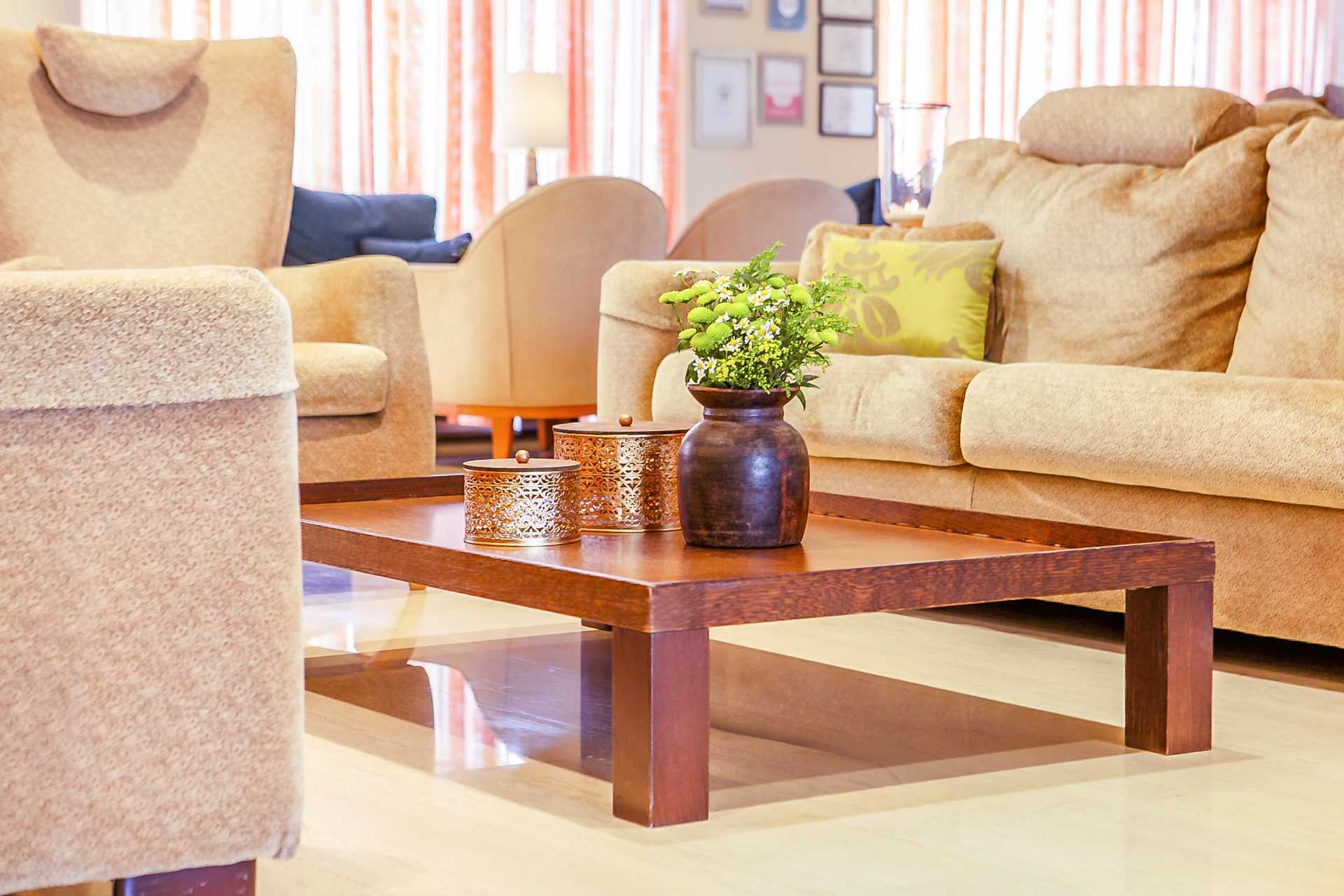 Lobbybar på hotell Santa Marina Plaza på Kreta, Hellas.