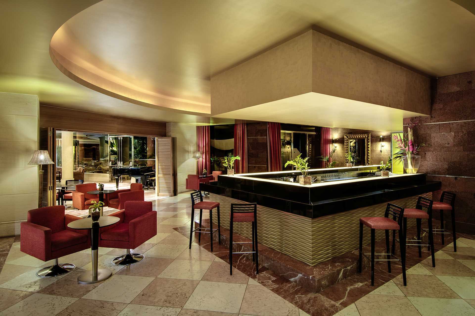 Lobbybar på Sheraton Fuerteventura Beach, Golf &amp; Spa Resort i Caleta de Fuste, Fuerteventura.