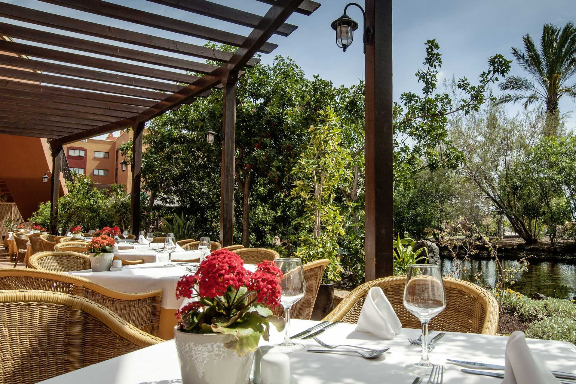 Restaurant på Sheraton Fuerteventura Beach, Golf &amp; Spa Resort i Caleta de Fuste, Fuerteventura.
