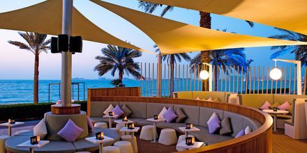 En av barene på Sheraton Jumeirah Beach