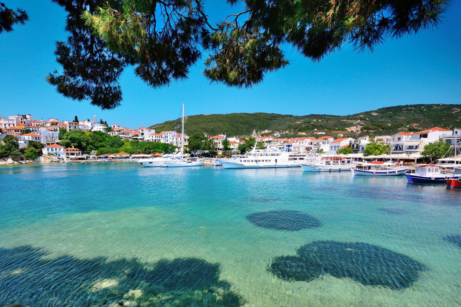 Skiathos by.