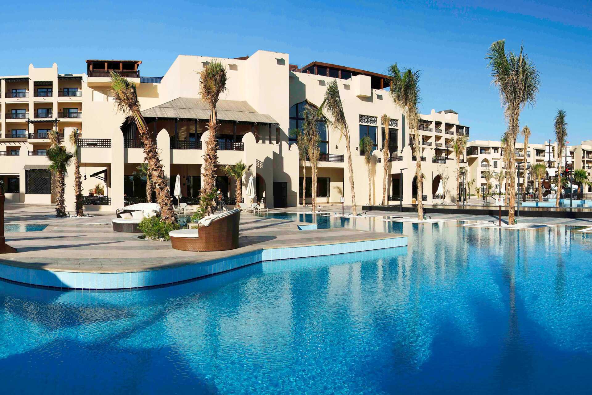 Bassengområdet på Steigenberger Aqua Magic i Hurghada, Egypt.