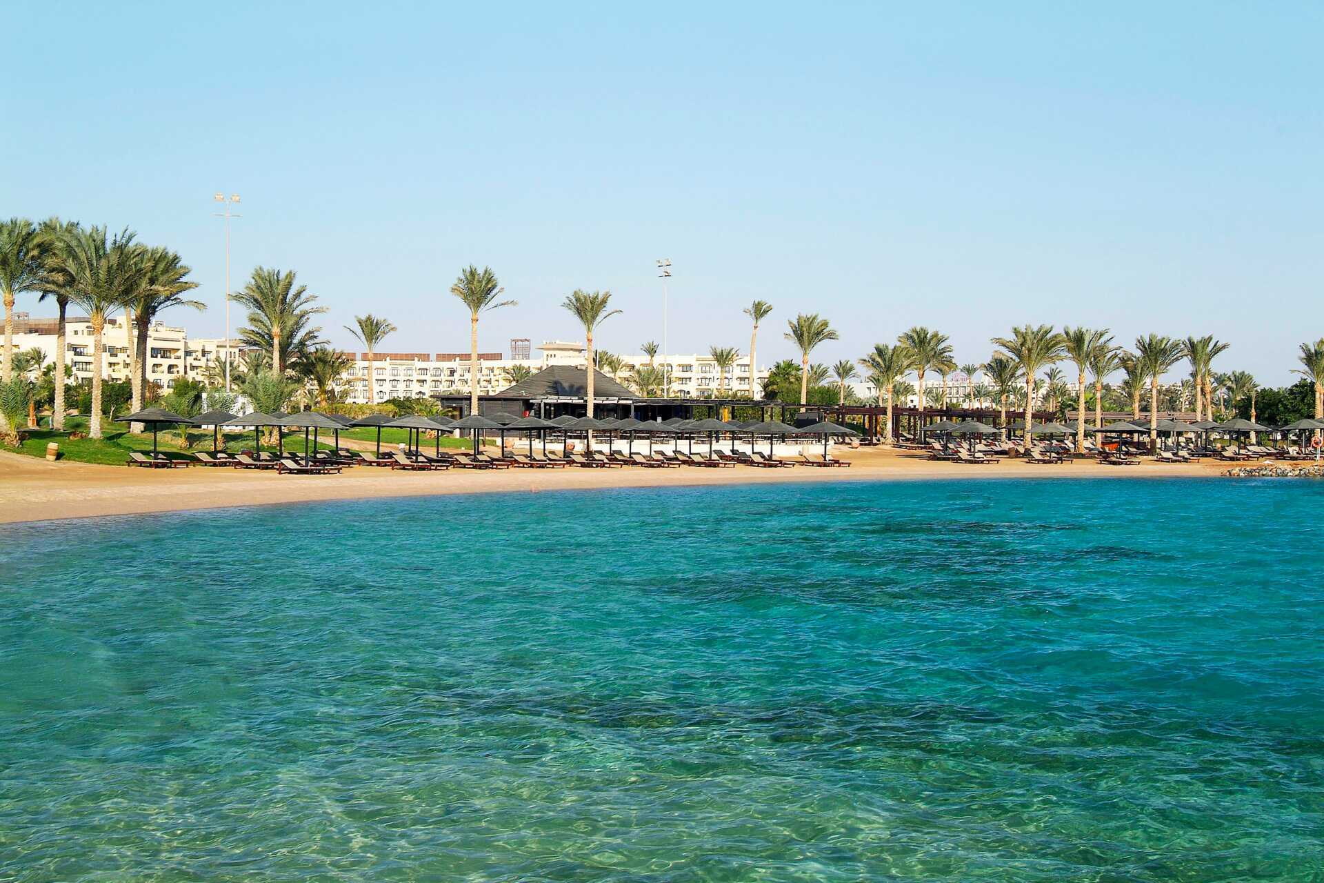 Stranden ved Steigenberger Aqua Magic i Hurghada, Egypt.